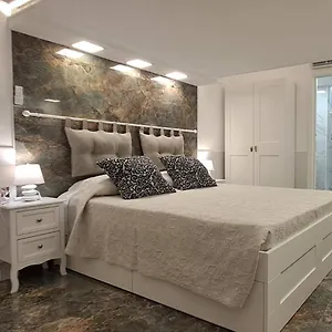 https://casa-san-felice.hotels-amalfi.com